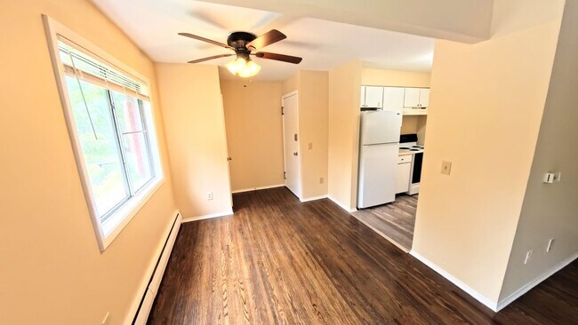 Building Photo - 146 Woodhill Dr