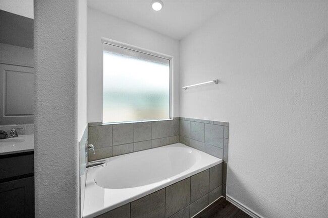 Building Photo - 145 Crawford