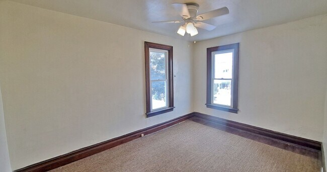 Building Photo - 233-235 Centennial Avenue