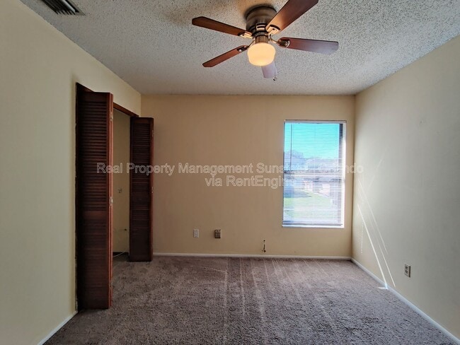 Building Photo - 10025 Creekwater Blvd