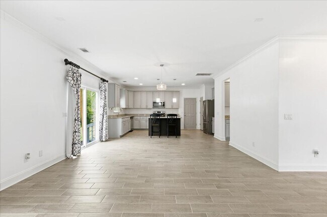 Building Photo - Welcome to Your Ideal Home: Where Luxury a...