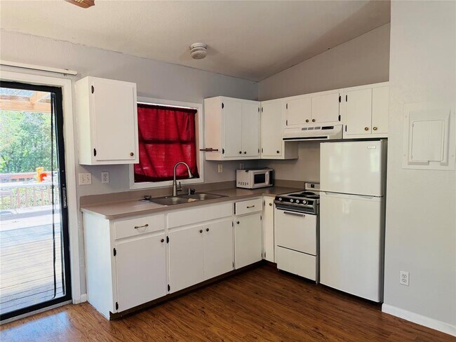 Building Photo - 8101 Williamson Creek Drive