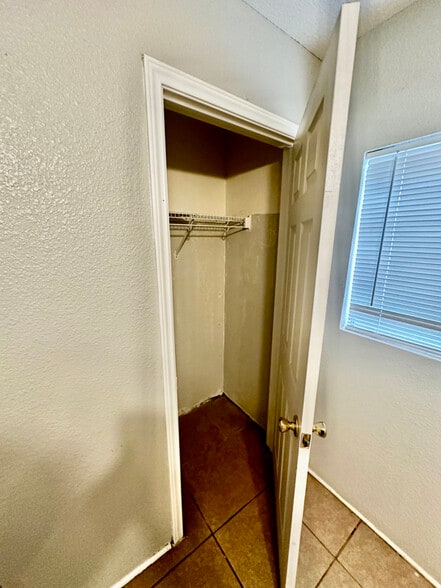 Building Photo - 4328 Covenant Ct