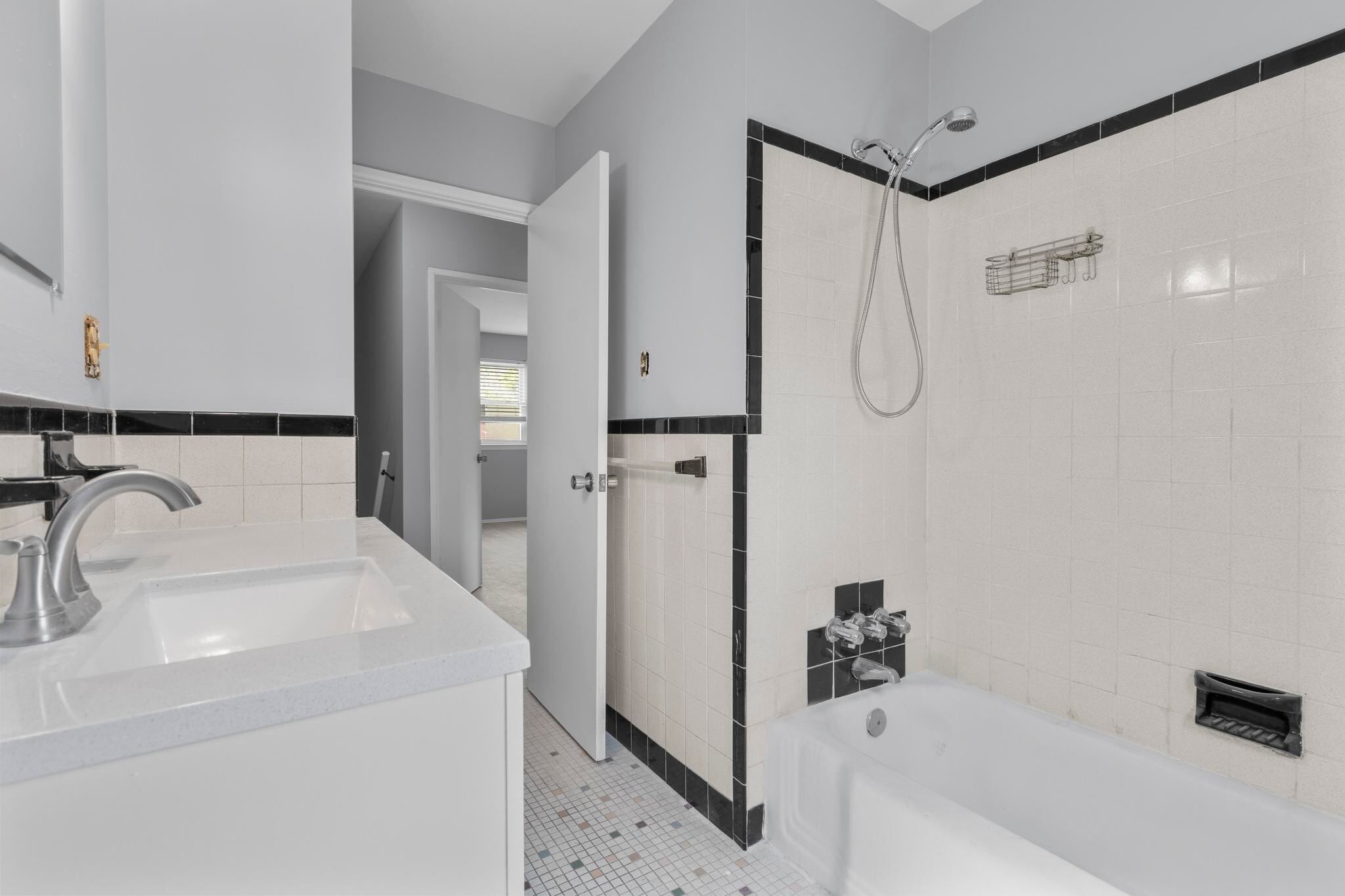Building Photo - 75 Saltonstall Pky
