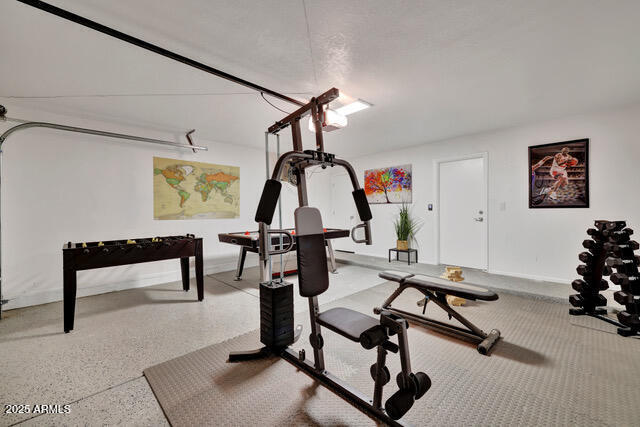 Building Photo - 6216 E Greenway Ln