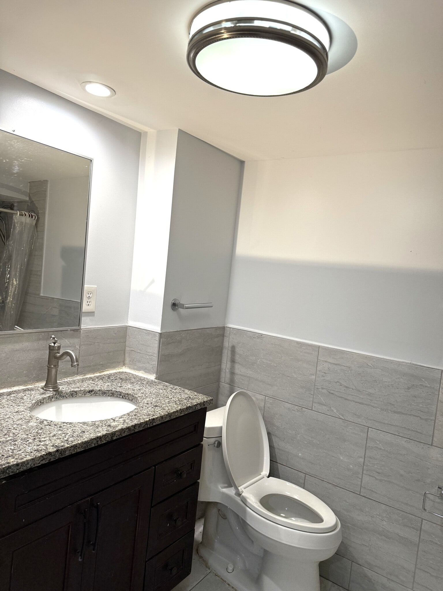 Building Photo - 9942 Frederick Rd