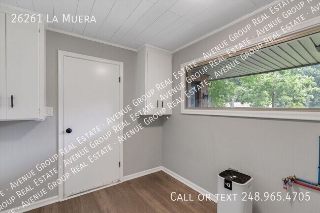 Building Photo - 26261 La Muera St