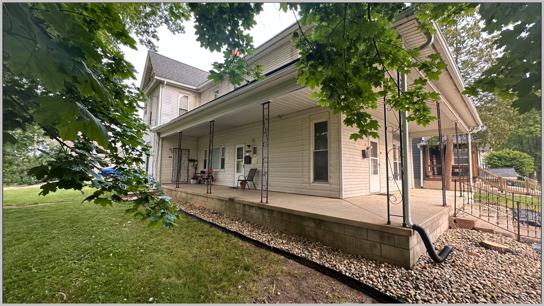 Porch Entrance to Apartment 1/2/3 - 4 on garage side - 712 Poplar St