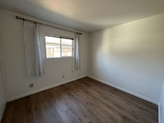 Building Photo - 4BD/2BA Newly Remodelled Cambrian Park Hom...