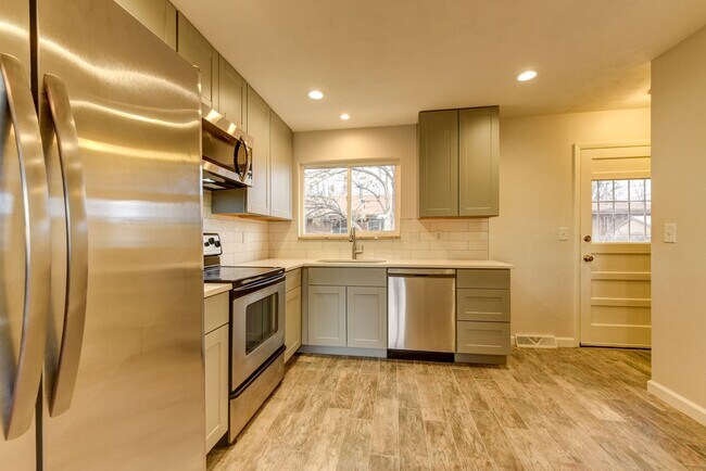 Building Photo - 3873 W 89th Way
