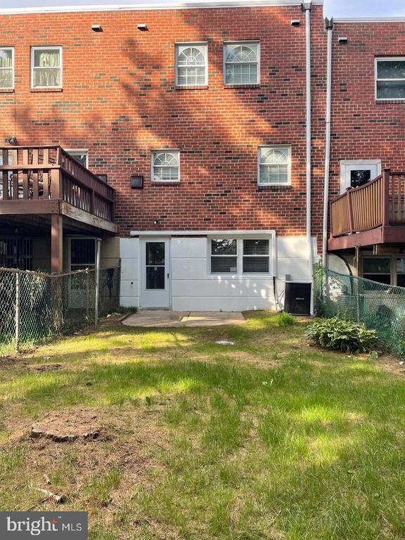 Building Photo - 4214 Carteret Dr