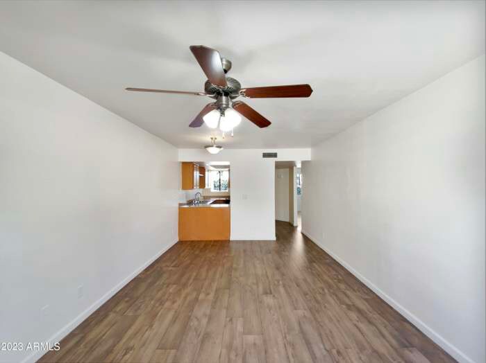 Building Photo - 985 N Granite Reef Rd