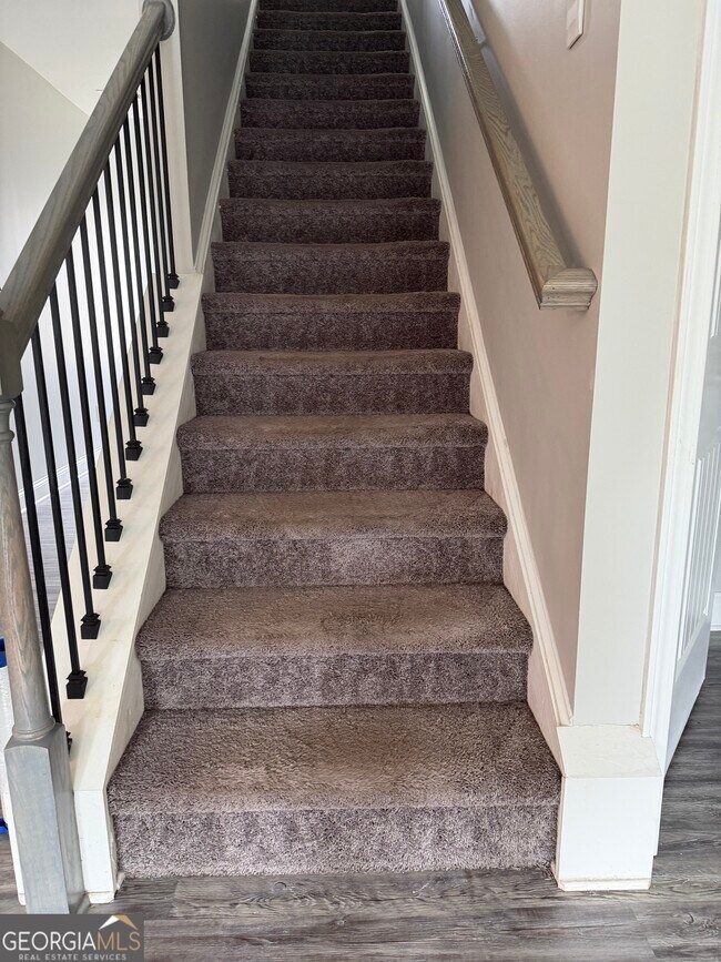 Building Photo - 1120 Riverwalk Manor Dr