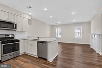 Building Photo - 541 N Orianna St