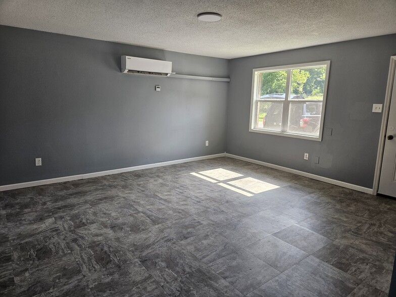 Building Photo - 3 Mulberry St