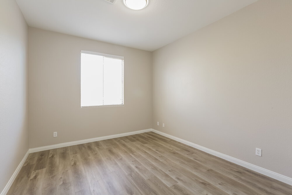 Building Photo - 8815 S Murray Canyon Ct