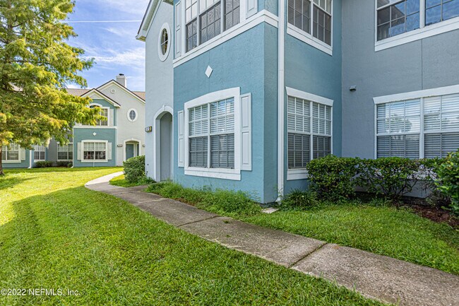 Building Photo - 1717 COUNTY ROAD 220