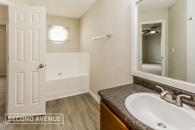 Building Photo - 5211 Hanover St