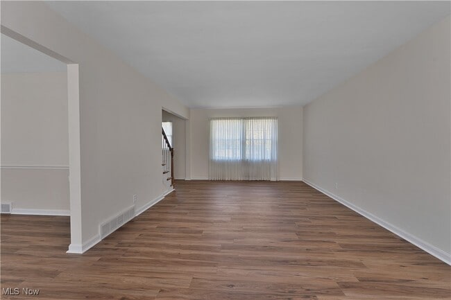 Building Photo - 4185 Adeer Dr