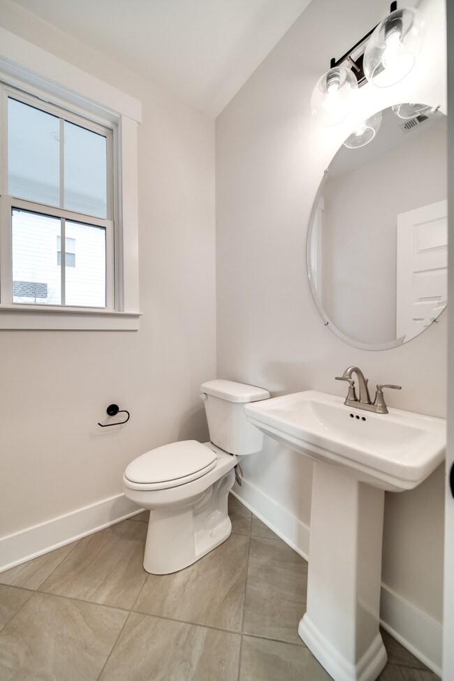 Building Photo - 2009 23rd Ave N