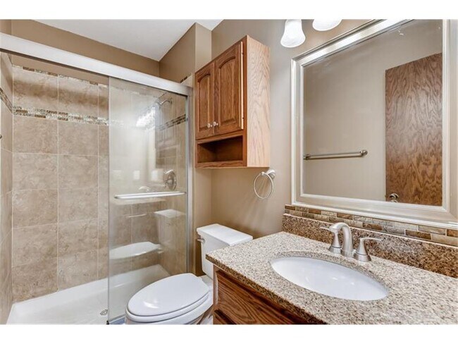 Building Photo - 7741 Heritage Rd