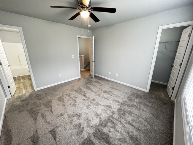 Building Photo - 177 Buckhorn Ave