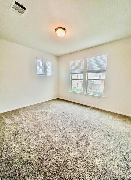 Building Photo - Room in Townhome on Cowbird Path