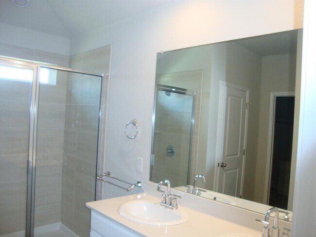 Building Photo - 2824 Smokehouse Trl