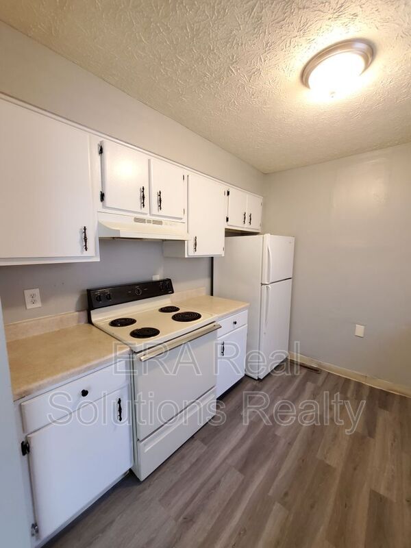 Building Photo - 2269 Courtright Rd