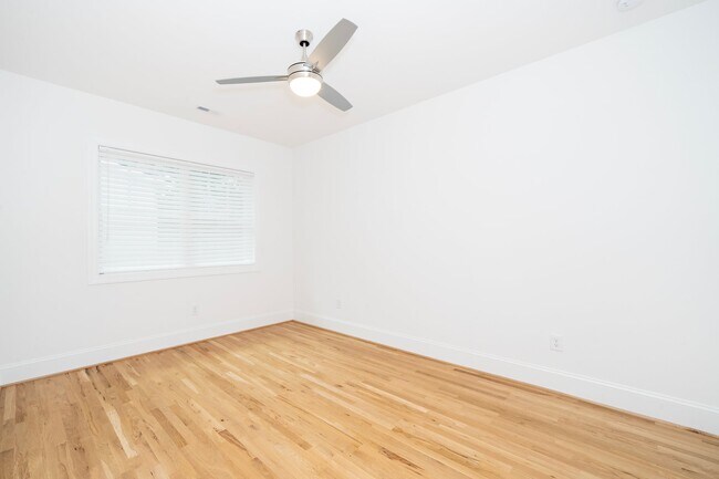 Building Photo - 3807 Marcom St