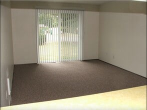 Building Photo - 1724 Grove St