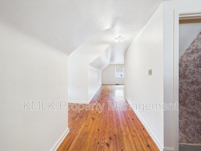 Building Photo - 2667 11th St