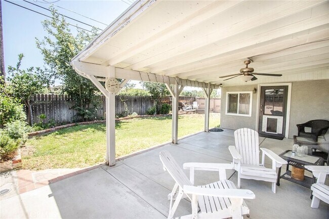 Building Photo - 22522 Festividad Dr