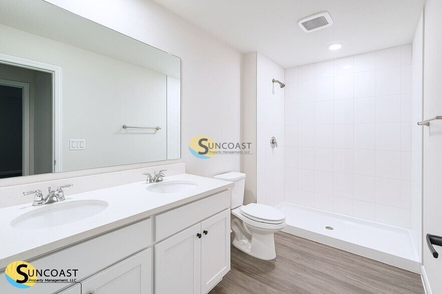 Building Photo - 36 Pine Haven Dr