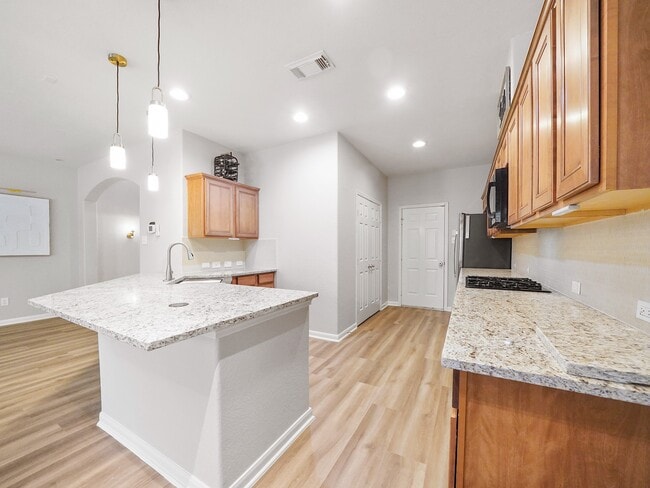 Building Photo - 17814 Arapaho Hill Ln