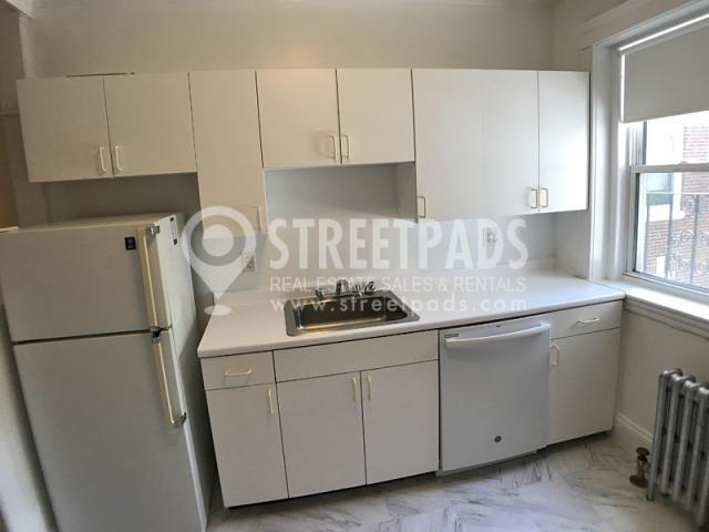 Building Photo - 1 bedroom in Cambridge MA 02138