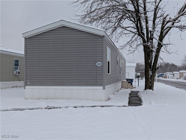 Building Photo - 100 Cedar Brook Dr