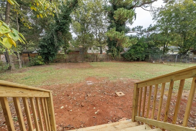 Building Photo - 4032 Summerhill Dr NW