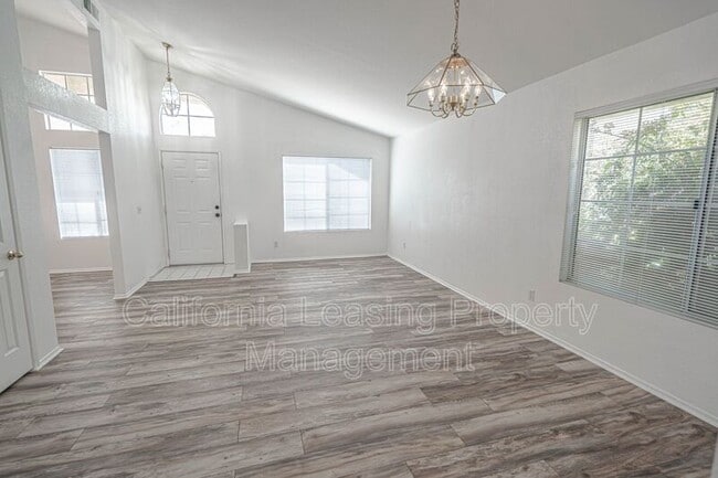 Building Photo - 39839 Tesoro Ln