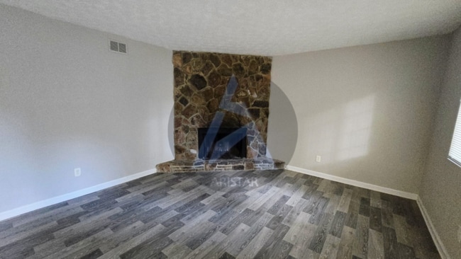 Building Photo - 3968 Wood Path Dr