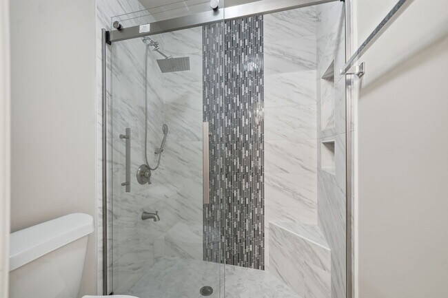 Building Photo - 10012 Park Sky Cir