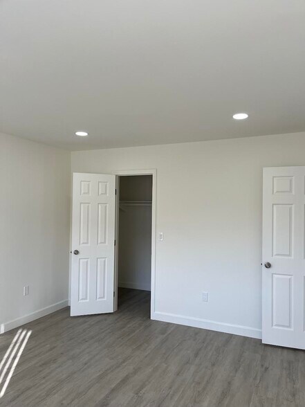 Building Photo - 18371 Patterson Ln