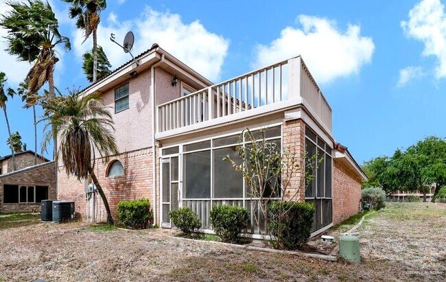Building Photo - 817 Cimarron Dr