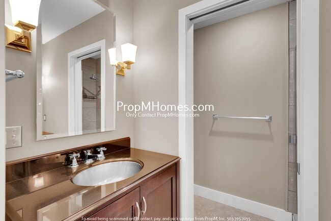 Building Photo - Sleek + Stylish Four Bedroom Escape in Palisades! DEPOSIT SPECIAL