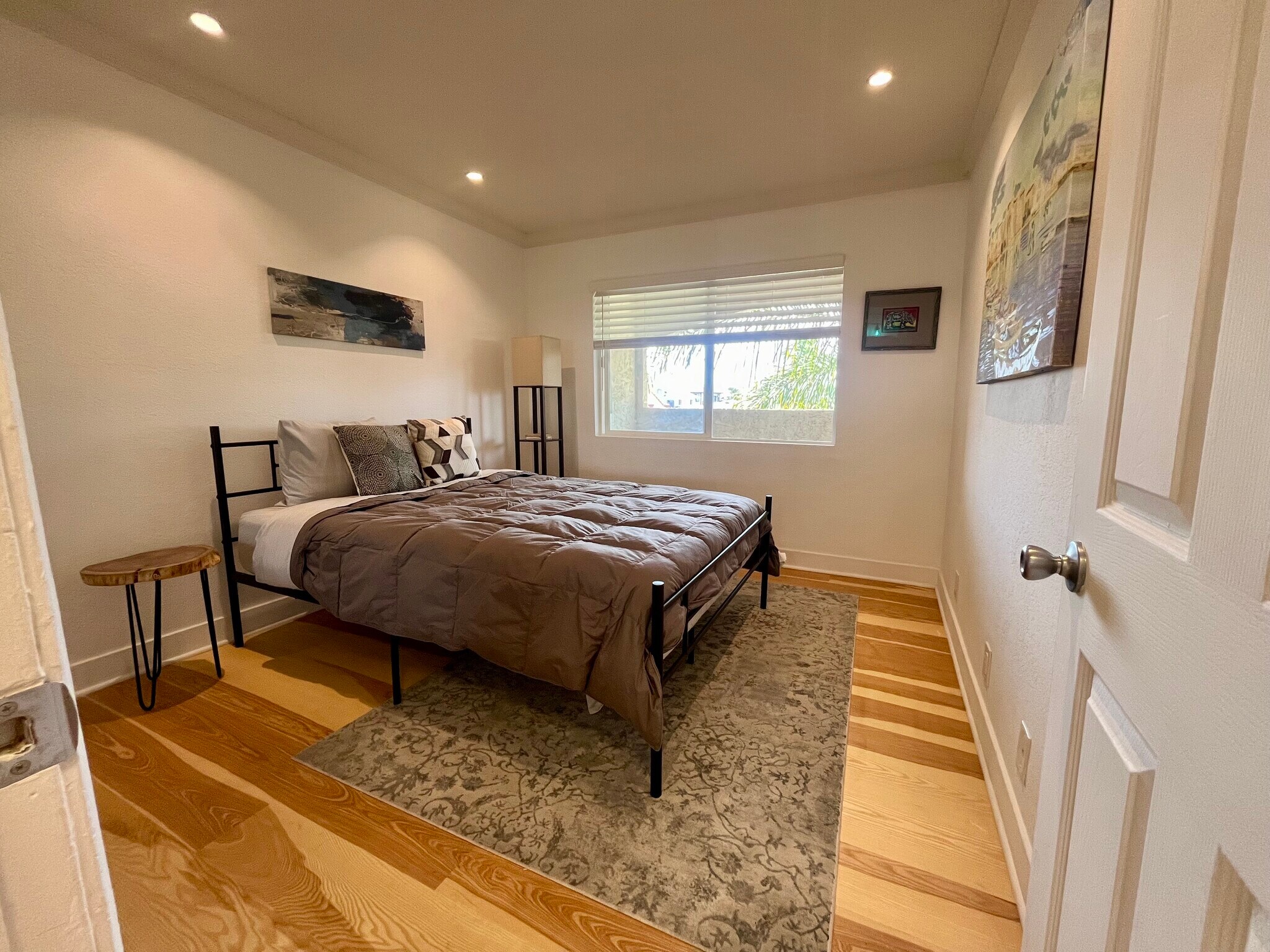 Building Photo - 1085 12th St