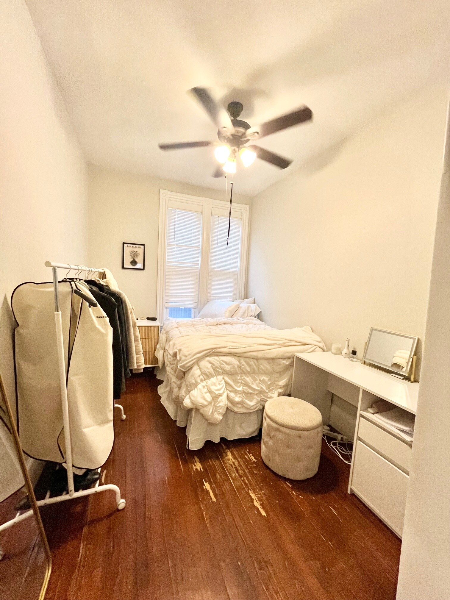 Building Photo - 719 Parker St