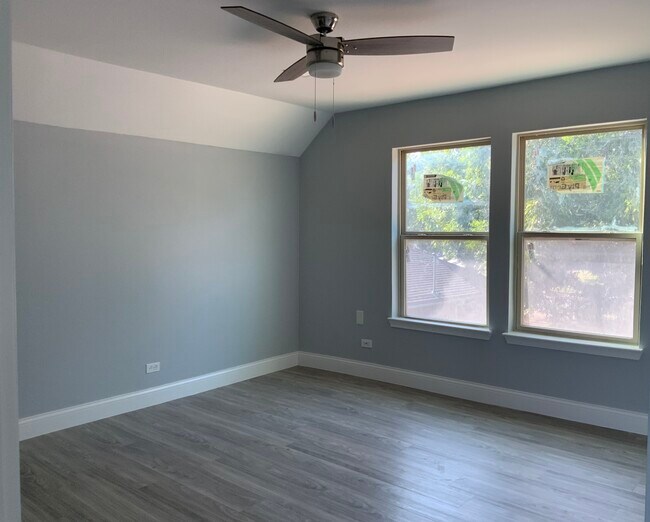Bedroom 2- ceiling fan - 3816 Byers Ave