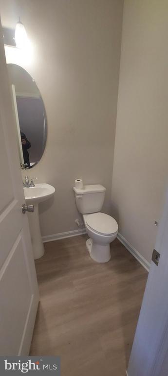 Building Photo - 2563 Hopton Ln