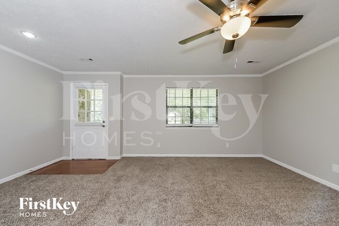 Building Photo - 185 Southmoor Cir