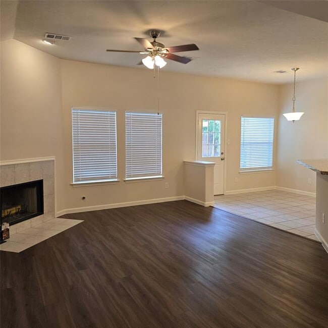 Building Photo - 18518 Dennington Dr